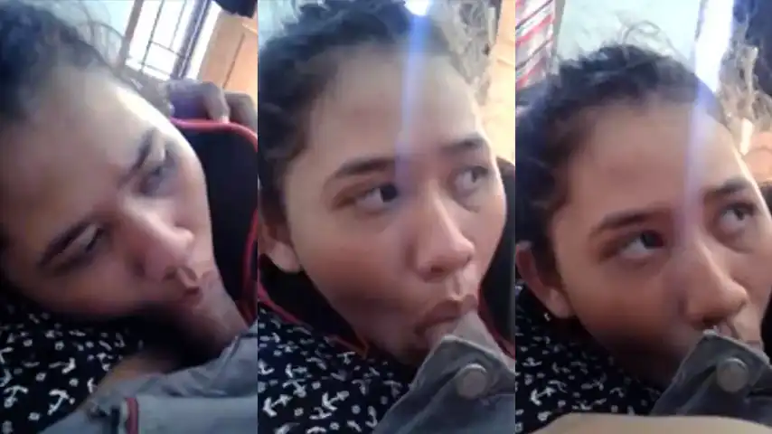 ABG Kulum Kontol Sambil Nonton Netflix