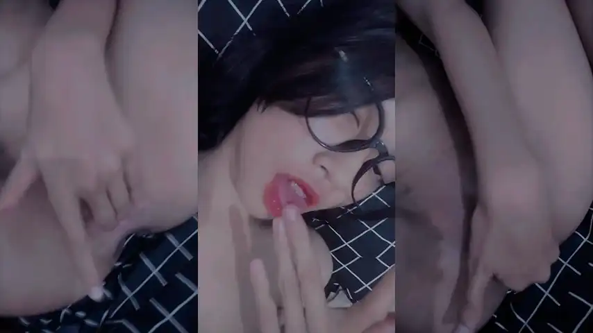 Bocil Kacamata Toge Bugil Colmek