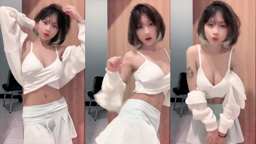 Cia Bocil Imut Busana Seksi Goyang2