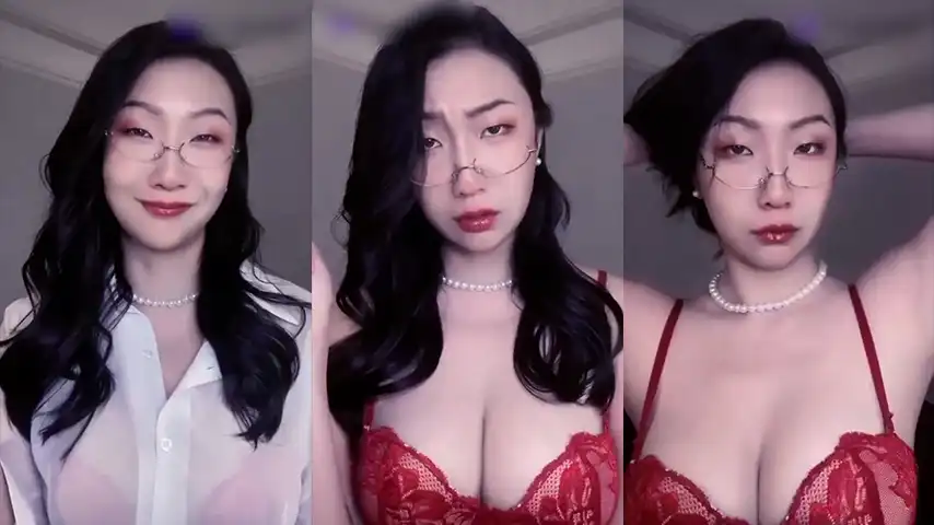 Cindo Dosen Lingerie Merah Toge