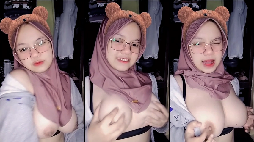 Fitri Cewek Hijab Toge Montok 01