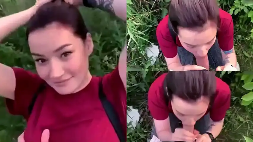 Gadis Baju Merah Kulum Kontol Dioutdoor