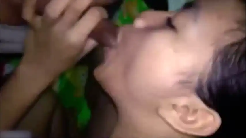 Gadis Baru Pertama Kali Emut Kontol