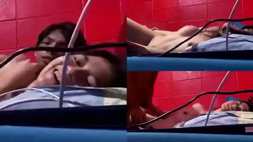 Gadis Cantik Disodok Dari Belakang Kesakitan