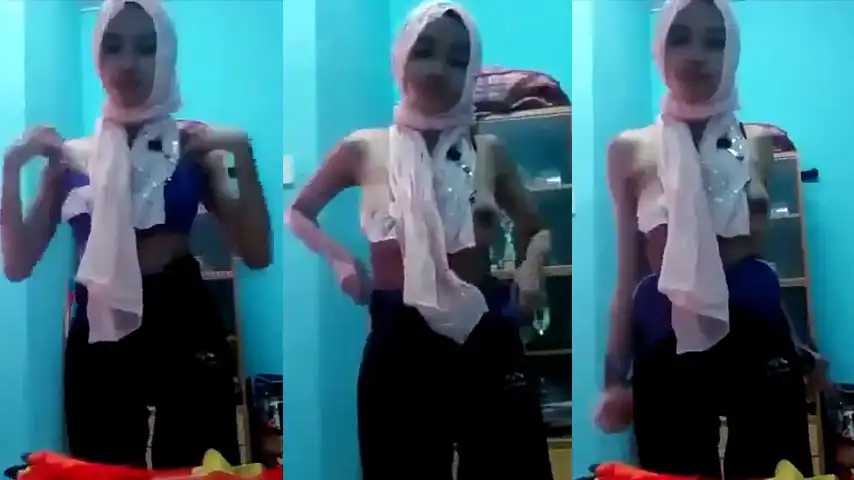 Hijab Tasya Nurinie Lepas Busana Bugil