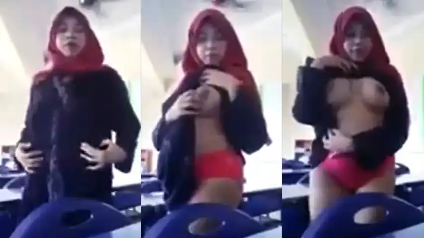 Jilbab Merah Toge Mainin Tetek Dikelas