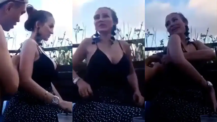 Lepasin Tali BH Toge Mau Berenang