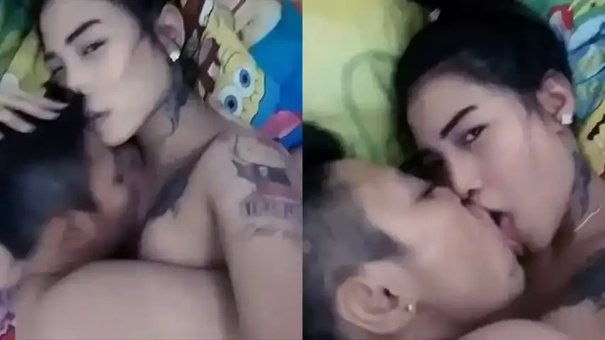 Lesbian Cewe Bertato Ciuman Mesra
