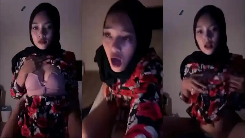 Tante Keenakan Diatas Ampe Mangap-mangap