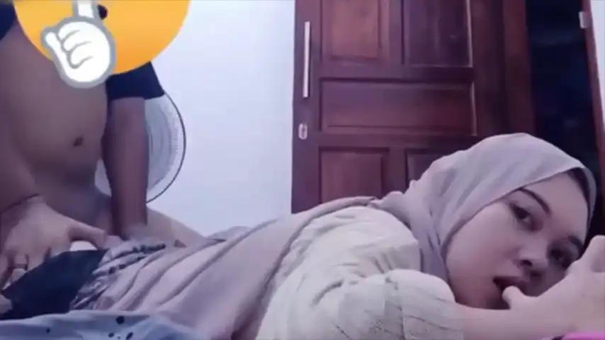 Ukhty Cantik Dientot Dari Belakang