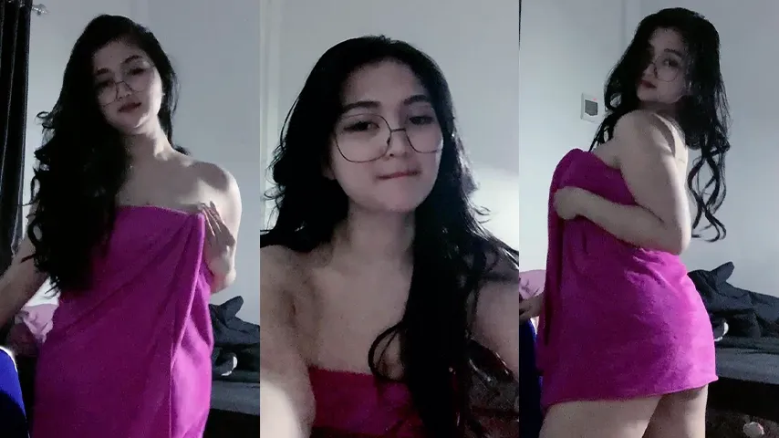 Zaraa Liveshow Cuma Pake Handuk Menggoda